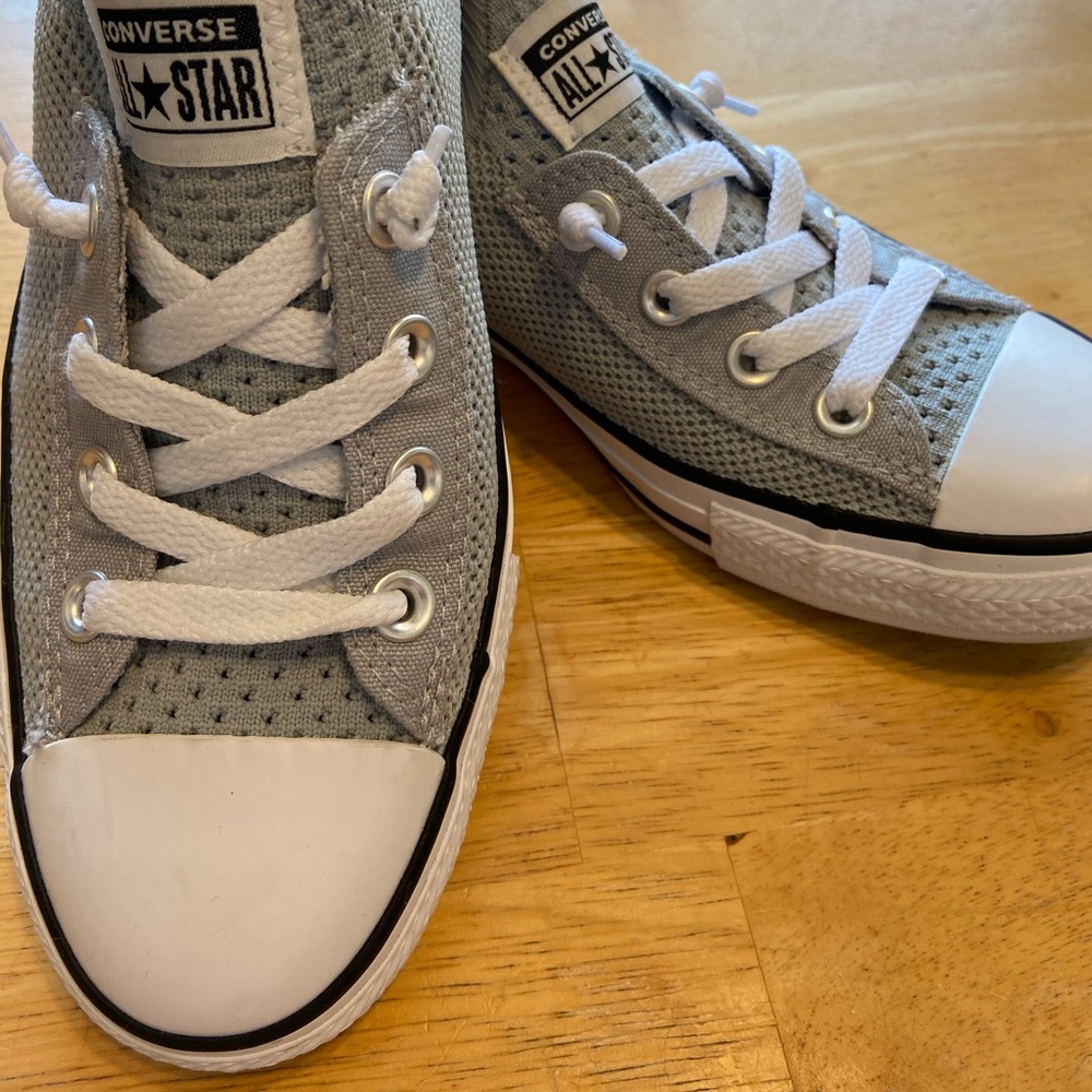 Women’s Converse Slip ons